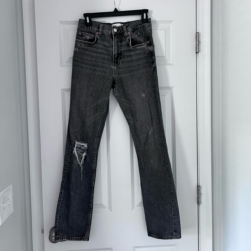ZARA Women’s Black Denim Jeans Straight Distressed: Size 4 - 29inch inseam